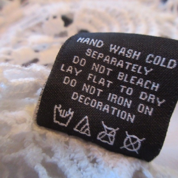 BCBGMaxAzria Lace Crochet Top White - Picture 6 of 6